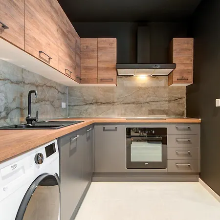 Apartment Exquisite Large In Mercury Towers By 360 Estates *