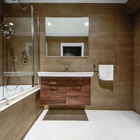 公寓 Exquisite Large In Mercury Towers By 360 Estates *